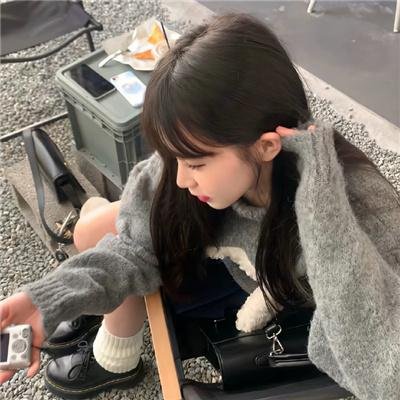 我在雨中等你